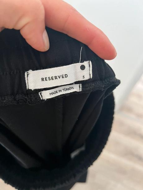 Čierne široké nohavice, reserved,s