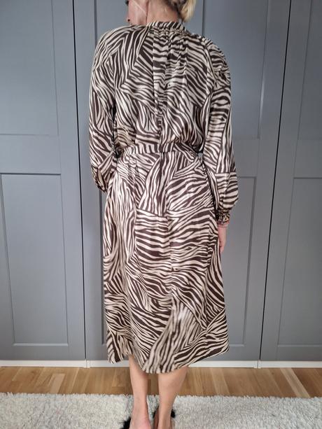 Hm zebrove saty, h&m,l