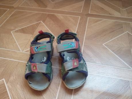 Blikajuce sandálky, marks & spencer,23