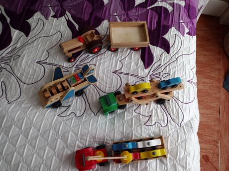 Drevené autá melissa and doug,