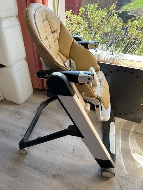 Stolicka na krmenie peg perego, peg-pérego