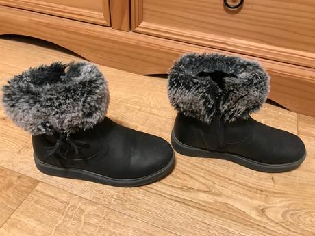 Dievcenske cizmicky 31, 31