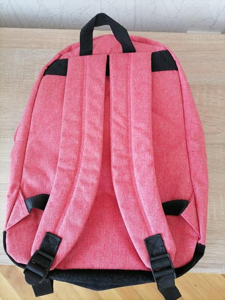 Nový ruksak, 