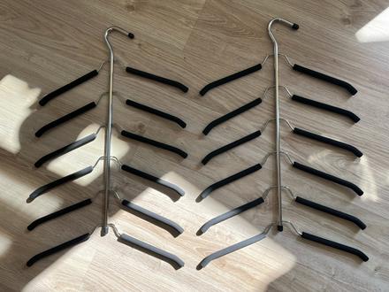 Vešiak bjarke na 6 košieľ, 