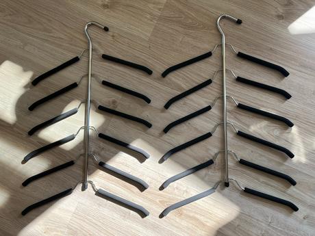 Vešiak bjarke na 6 košieľ, 