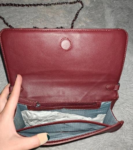 Kabelka launa purple,