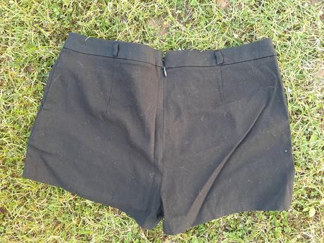 Zľava. šortky - kraťasy velk. 40., 40