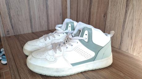 Tenisky, reserved,33