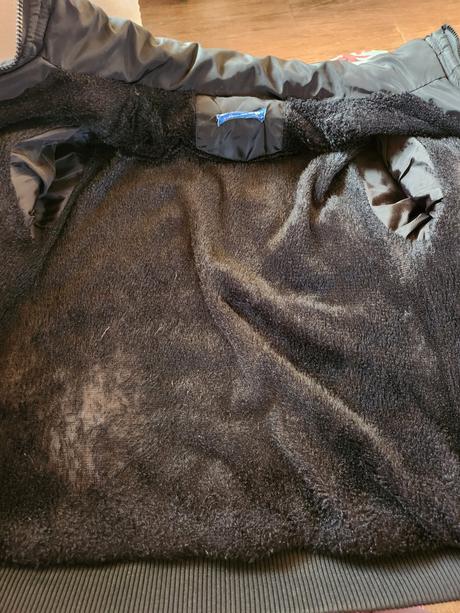 Chlapčenská vetrovka, 158