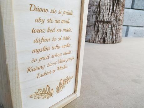 Drevený obal na víno,