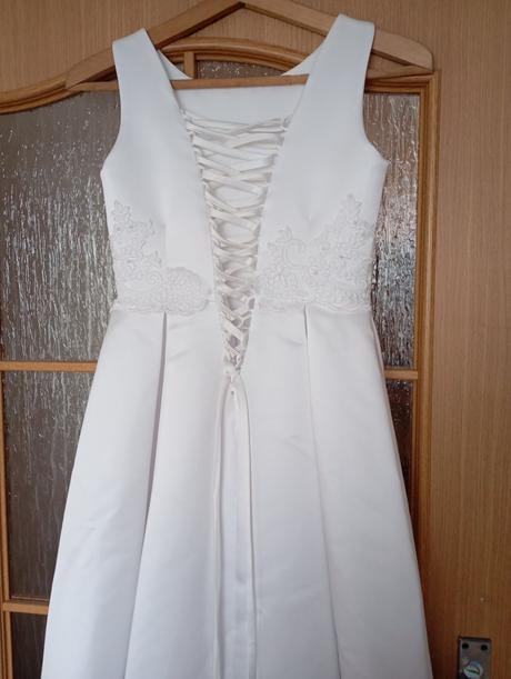 Šaty na prijímanie, 146