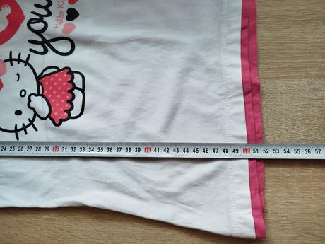 Pekné tričko 134/140, sanrio,134