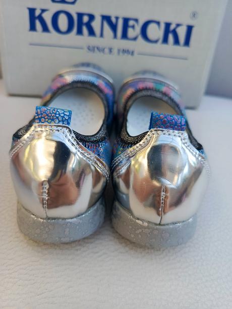 Balerínky, kornecki,27
