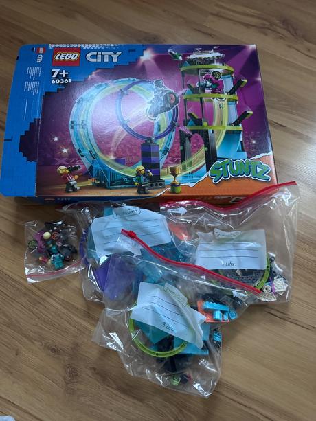 Lego 60361, 