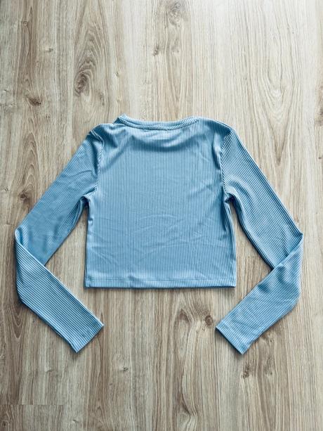 Krásny vrúbkovaný top značky mango, mango,s