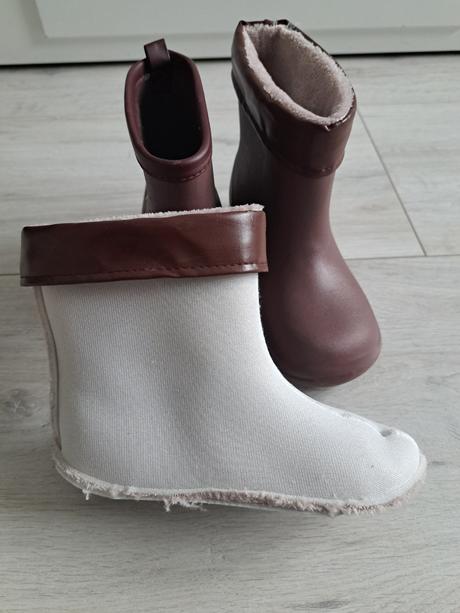 Barefoot gumáky milash, 32