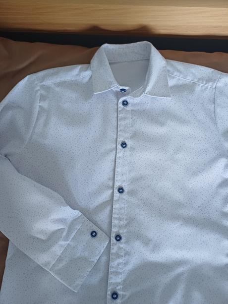 Slávnostná košeľa, 128