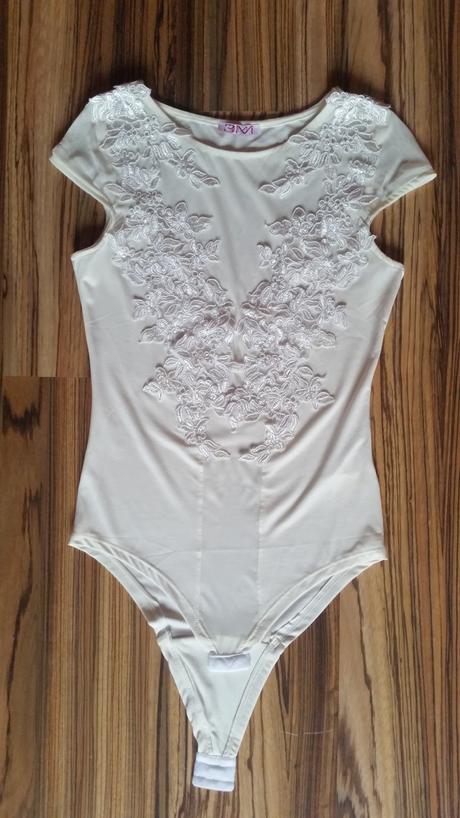 Spolocenska damska sukna a body, m