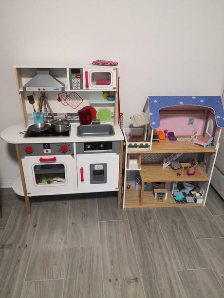 Kuchynka s príslušenstvom +domček pre bábiky, 