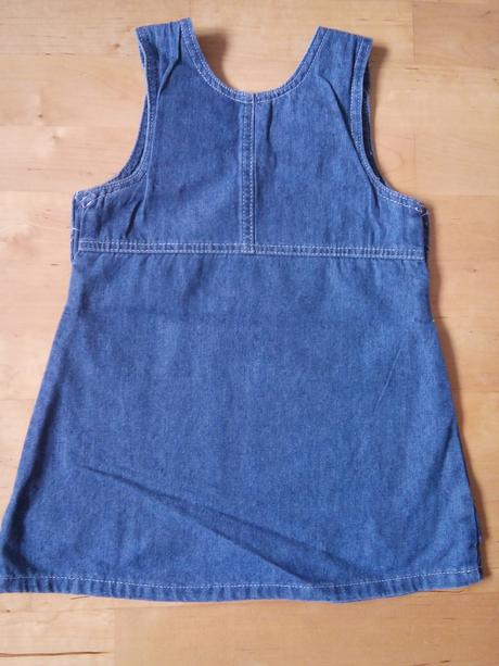 Riflové šaty., 104