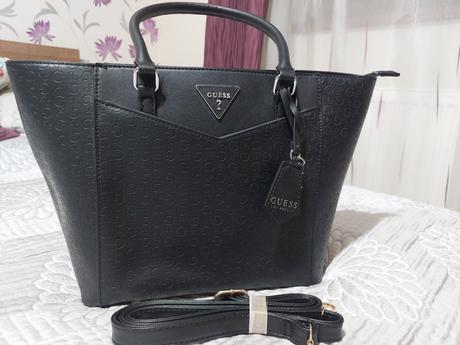 Kabelka guess, guess