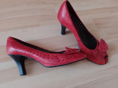 Kožené bordové lodičky v.38, 38