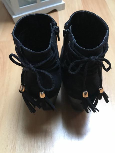 Čierne čižmy, graceland,38