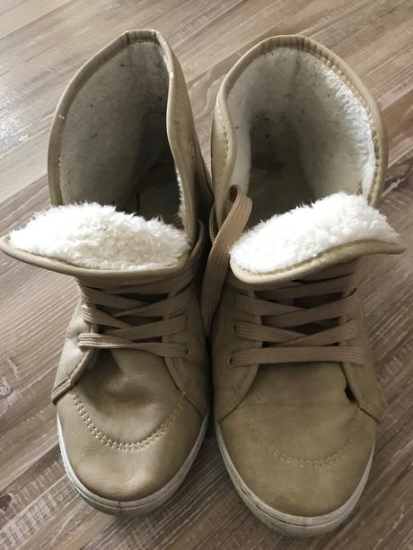 Topánky /tenisky darujem len k nákupu, 39