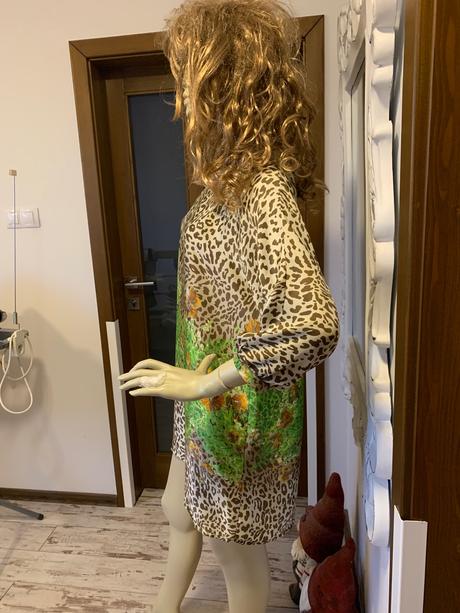 Luxusne saty motivi, m