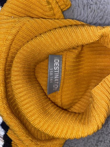 Trendy vrúbkovaný rolák 158/164, 158