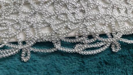 Slávnostný top bielo strieborný, reserved,xs