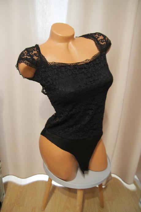 Elegantný čipkovaný body top bershka, s, bershka,s