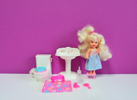 Barbie bábika shelly 1996, 