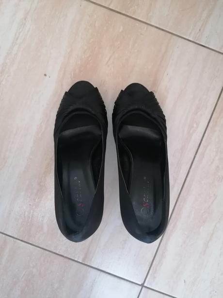 Topánky na podpätku, 39