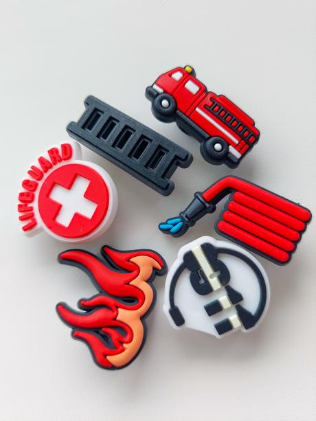 Ozdoby na crocs typu jibbitz hasicy, crocs,31
