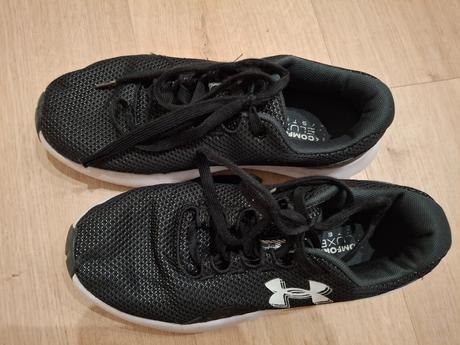 Under armour botasky velmi dobry stav, under armour,42