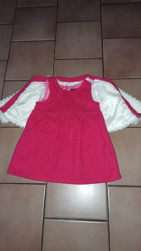 Šaty s legínami a kabátikom, 62