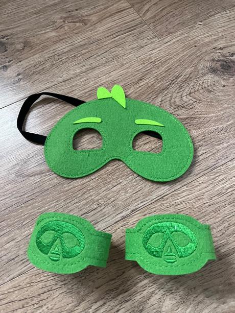 Kostym na karneval pyžamasky gekko, 