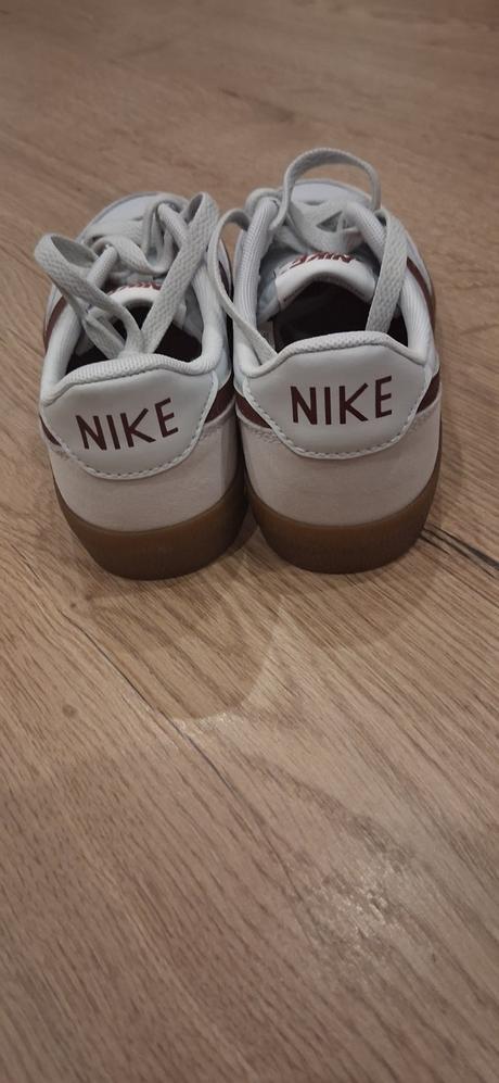 Tenisky 35.5 velk., nike,35