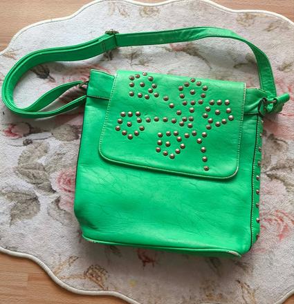 Zdobené crossbody, 