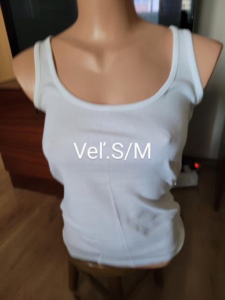 Tielka veľ.m,viac kusov v inzeráte, m