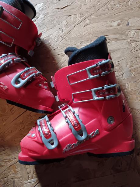 Lyžiarky, rossignol,37