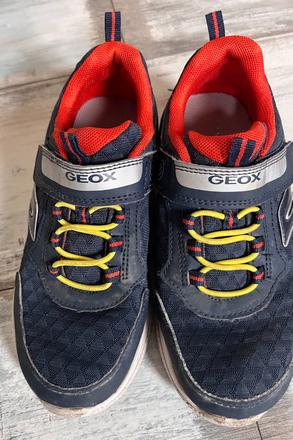 Svietiace detské tenisky zn. geox č. 33, geox,33