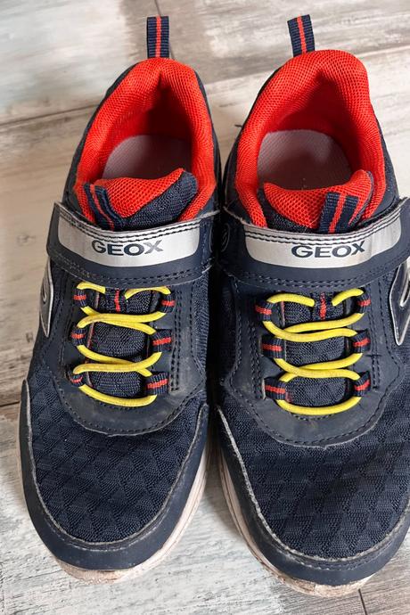 Svietiace detské tenisky zn. geox č. 33, geox,33