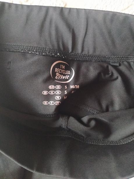 Športové legíny, s