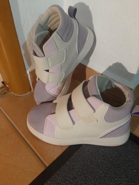 Členkové vyššie krásne tenisky, sinsay,33