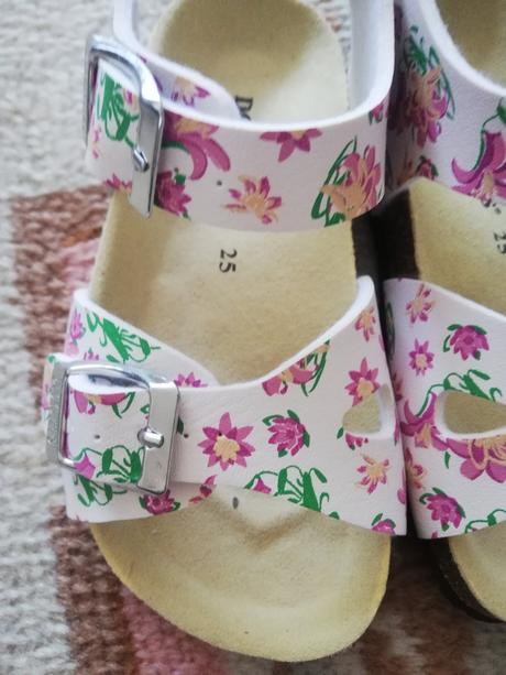 Sandalky docksteps, 25