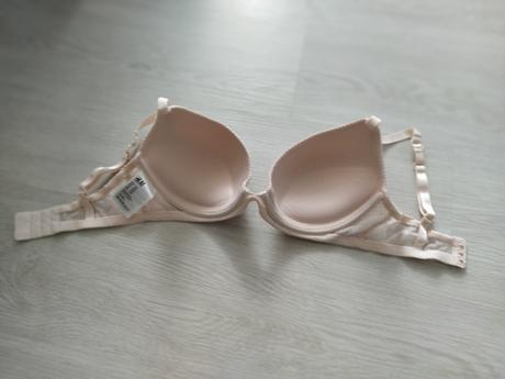 Svetlo ružová podprsenka/len vyprata/, h&m,75d