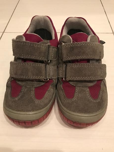 Vodeodolné poltopánky, 30