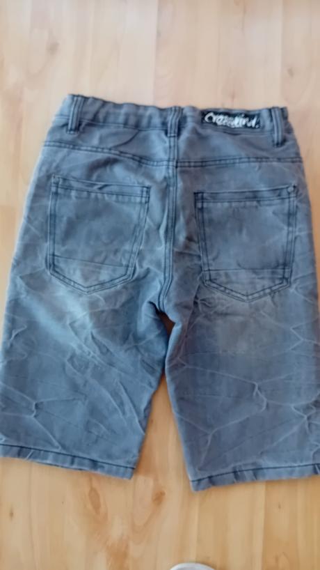 Kraťasy rifľové, chapter young,158